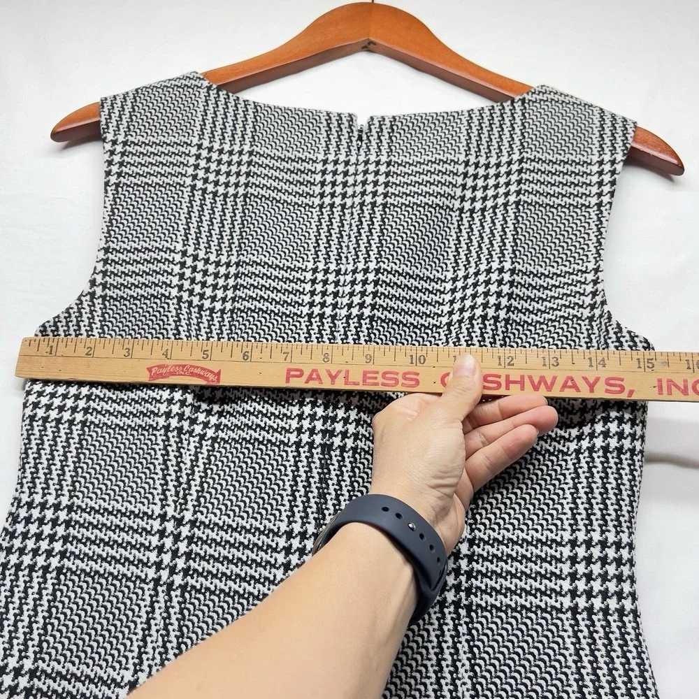 Ann Taylor Women's Sleeveless‎ Plaid  Dress Knee Length, Business/Office Wear
